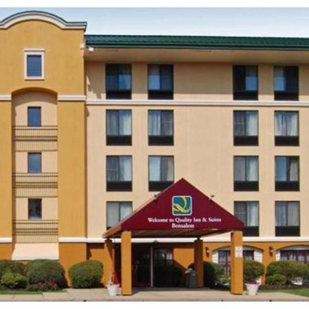 Quality Inn & Suites Bensalem Zewnętrze zdjęcie